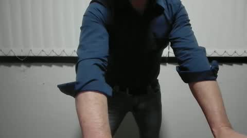 antarctic male online show from January 9, 7:10 am