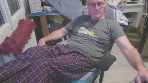 Snapshot of antares590 chatting on March 10, 11:06 pm antares590 online show from March 10, 11:06 pm