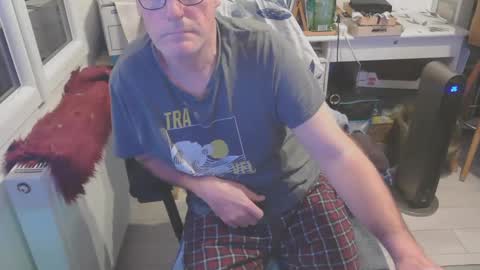 Snapshot of antares590 chatting on March 12, 8:41 pm antares590 online show from March 12, 8:41 pm