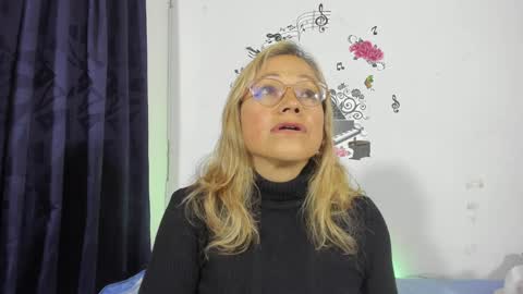 Snapshot of anthonela_mature_ chatting on February 6, 12:33 am anthonela_mature_ online show from February 6, 12:33 am