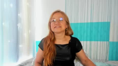 anthonela_mature_ online show from June 30, 4:52 pm