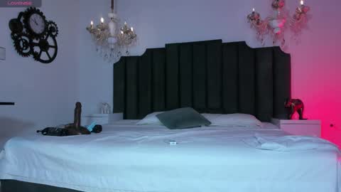 anthonela online show from October 3, 3:47 am