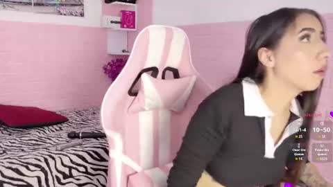 Snapshot of anthonella_sky chatting on June 13, 2:48 pm ANTHONELLA online show from June 13, 2:48 pm