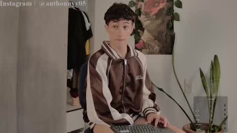 TONY NEW ACCOUNT online show from September 12, 11:48 pm