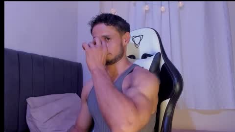 Adonys Creeb online show from September 10, 5:51 am