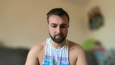 Snapshot of anthonym3 chatting on December 20, 6:37 pm Ant online show from December 20, 6:37 pm