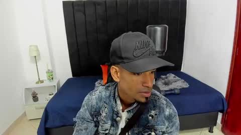       online show from December 18, 11:40 pm