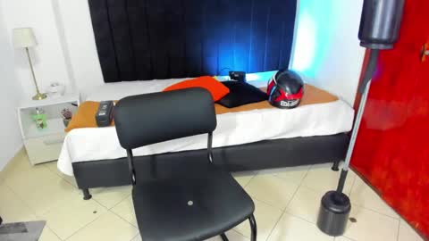       online show from January 25, 2:04 am