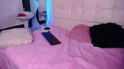 antia_x online show from November 20, 8:41 pm