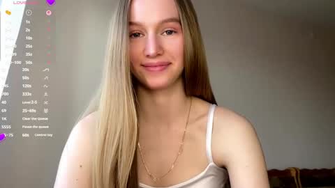 Snapshot of antionettepulgarin chatting on April 13, 3:17 pm Viktoria online show from April 13, 3:17 pm