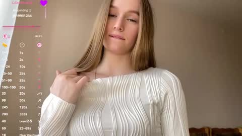Snapshot of antionettepulgarin chatting on April 18, 3:16 pm Viktoria online show from April 18, 3:16 pm