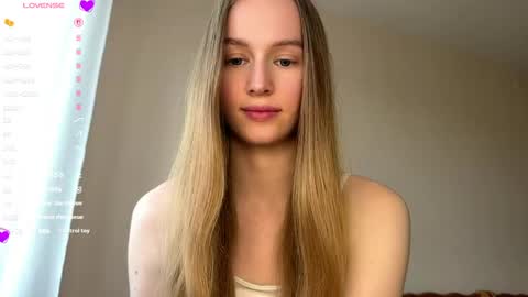 Snapshot of antionettepulgarin chatting on May 16, 3:11 pm Viktoria online show from May 16, 3:11 pm
