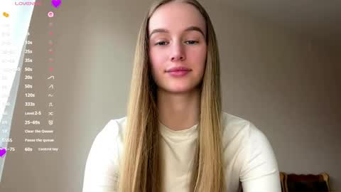 Snapshot of antionettepulgarin chatting on May 28, 3:20 pm Viktoria online show from May 28, 3:20 pm