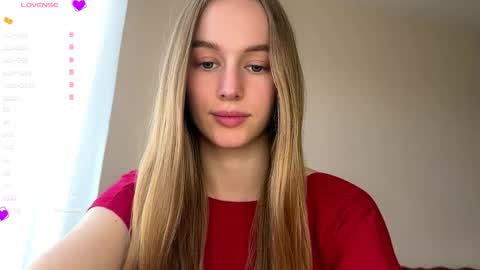 Snapshot of antionettepulgarin chatting on June 8, 2:28 pm Viktoria online show from June 8, 2:28 pm