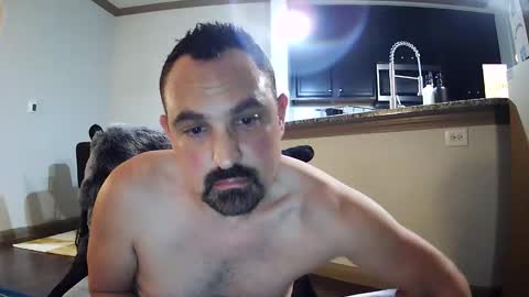 Snapshot of antknee226 chatting on March 4, 5:57 am antknee226 online show from March 4, 5:57 am