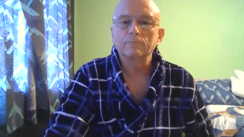 Snapshot of antmatt2025 chatting on October 8, 8:01 am antmatt2025 online show from October 8, 8:01 am