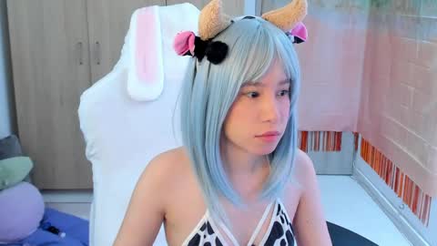 Snapshot of anto_sweet18 chatting on May 25, 10:32 am My birthday is on december 2nd surprise me with a gift from my amazonlist online show from May 25, 10:32 am