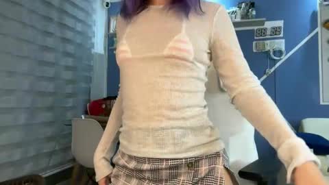 Snapshot of anto_sweet18 chatting on June 2, 12:45 am My birthday is on december 2nd surprise me with a gift from my amazonlist online show from June 2, 12:45 am