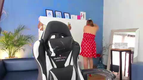 Antonella online show from June 11, 7:12 pm