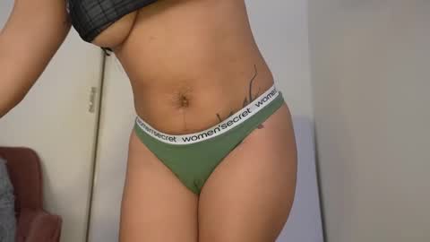 Snapshot of antofoxwbc chatting on February 23, 4:21 am Anto online show from February 23, 4:21 am