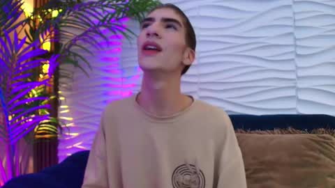 anton__monacu online show from December 19, 12:12 pm