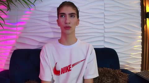 anton__monacu online show from December 22, 11:29 am