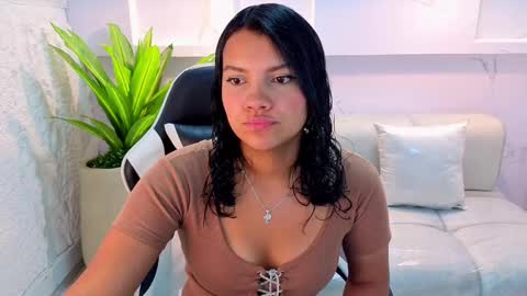 Antonela online show from September 17, 12:40 pm