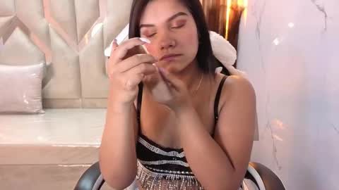 Antonela online show from December 20, 12:45 pm