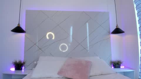 Snapshot of antonella__rouse chatting on April 9, 7:41 pm Antonella online show from April 9, 7:41 pm