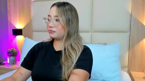 Snapshot of antonella_cutie_ chatting on October 20, 12:38 pm A N T O N E L L A  online show from October 20, 12:38 pm