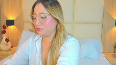 Snapshot of antonella_cutie_ chatting on June 22, 1:19 pm A N T O N E L L A online show from June 22, 1:19 pm