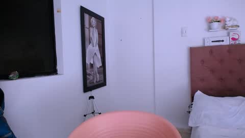 antonella online show from January 8, 2:57 am