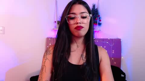 Snapshot of antonella_miller18 chatting on December 23, 3:40 am Antonella online show from December 23, 3:40 am