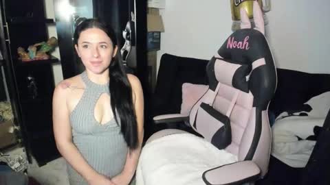 antonella  online show from February 4, 7:31 pm