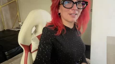 Snapshot of antonella_santorini chatting on May 16, 6:50 pm online show from May 16, 6:50 pm