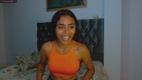 Snapshot of antonellaandnoah chatting on December 17, 12:34 am AntonellaAndNoah online show from December 17, 12:34 am