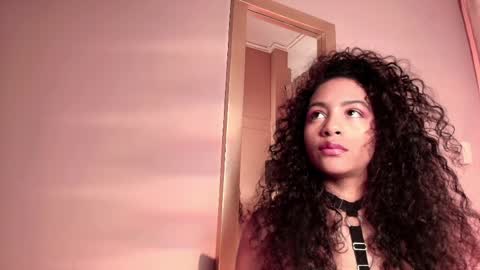 Snapshot of antonellahall_ chatting on April 9, 6:57 pm AntonellaHall online show from April 9, 6:57 pm