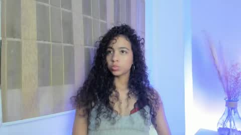Snapshot of antonellahall_ chatting on May 18, 12:55 pm AntonellaHall online show from May 18, 12:55 pm