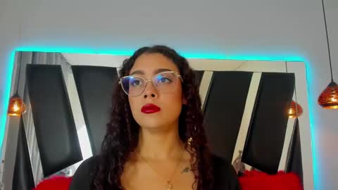 A N T O N E L L E  online show from December 31, 11:20 am