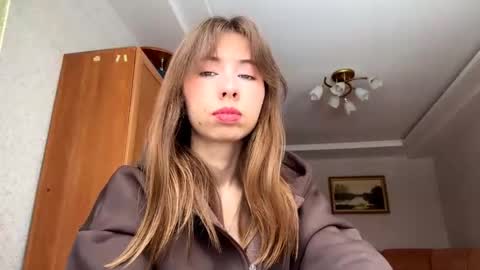 Snapshot of antonettabunyan chatting on March 7, 7:27 am Serena online show from March 7, 7:27 am