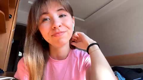 Snapshot of antonettabunyan chatting on March 20, 7:02 am Serena online show from March 20, 7:02 am