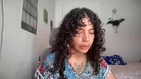 Snapshot of antoniabloom chatting on December 2, 5:08 pm Antonia online show from December 2, 5:08 pm