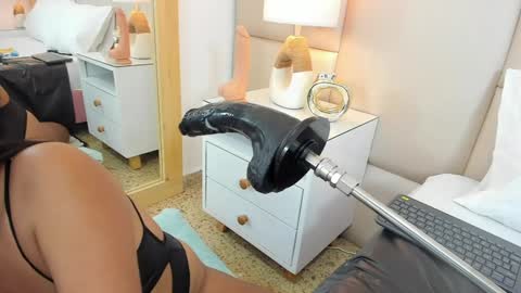 Antonia online show from February 3, 11:58 pm