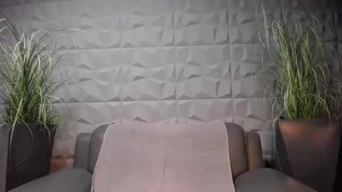 HI My name is Antonio online show from February 13, 12:13 am