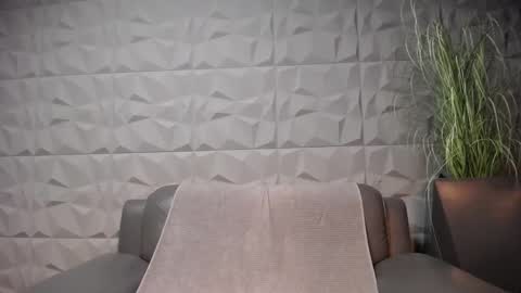 HI My name is Antonio online show from February 24, 12:20 am