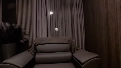 HI My name is Antonio online show from February 7, 7:50 pm