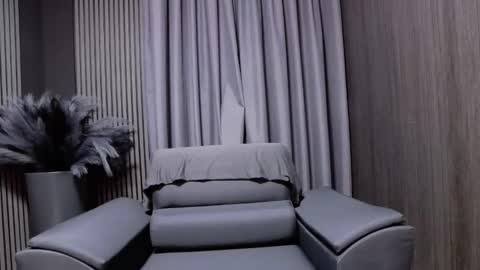 Snapshot of antoniovalentinidiamond chatting on April 24, 6:54 pm HI My name is Antonio online show from April 24, 6:54 pm
