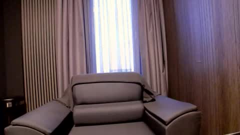 Snapshot of antoniovalentinidiamond chatting on June 2, 6:32 pm HI My name is Antonio online show from June 2, 6:32 pm