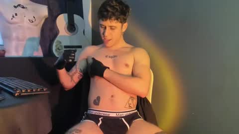 antonnello_ online show from October 2, 6:26 pm