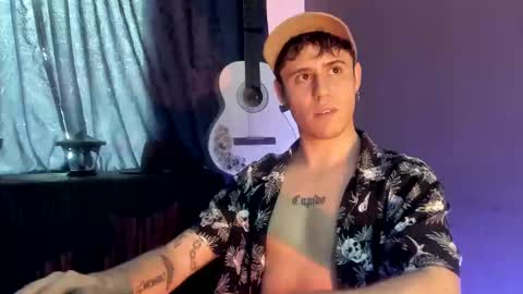 antonnello_ online show from November 23, 9:47 pm